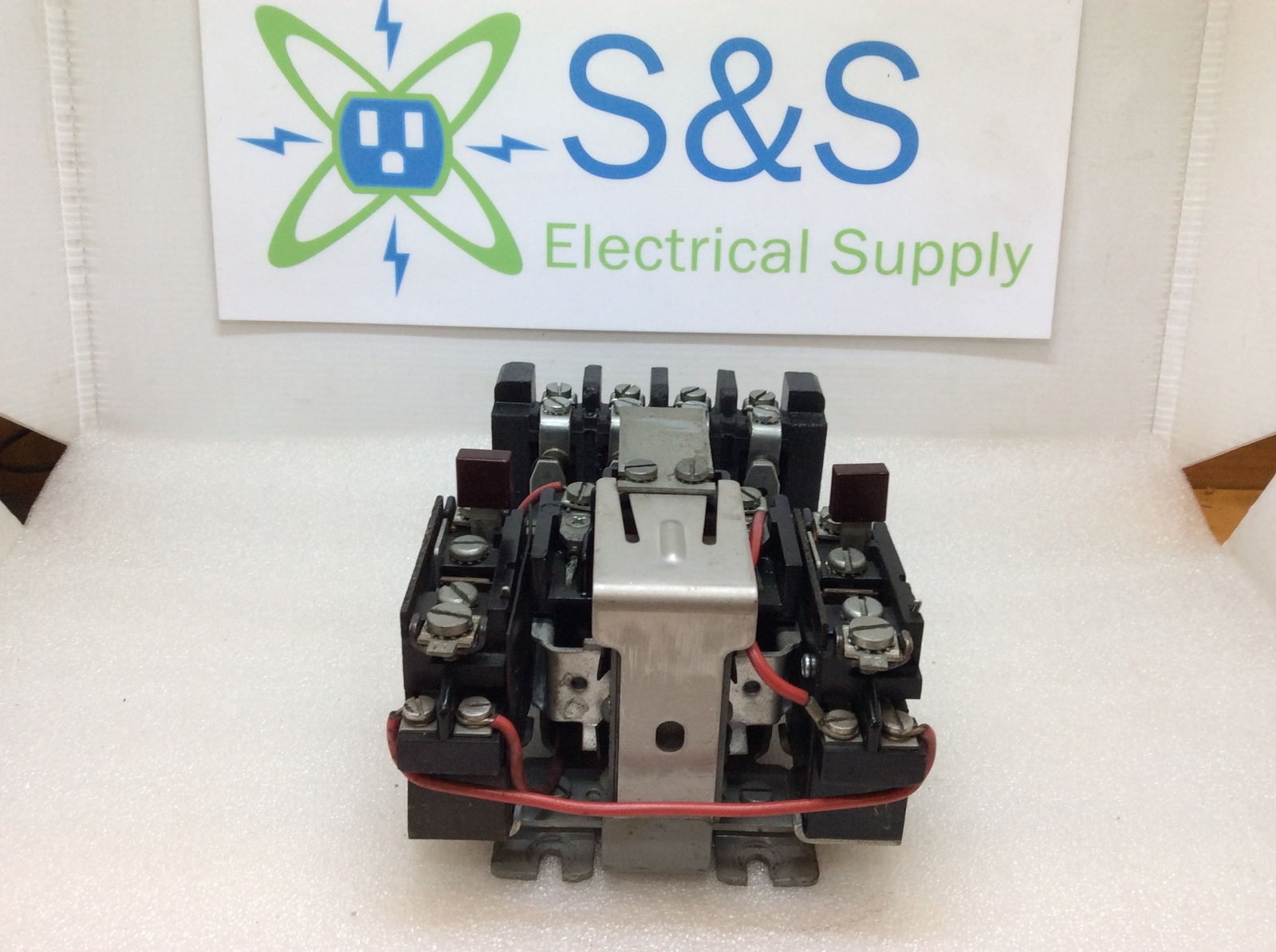 General Electric CR7006B101C Size 0 3 Phase 600VAC 2Hp Max Motor