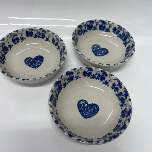 Set of 3 Vintage Folk Craft Hearts by Tienshan stoneware bowls