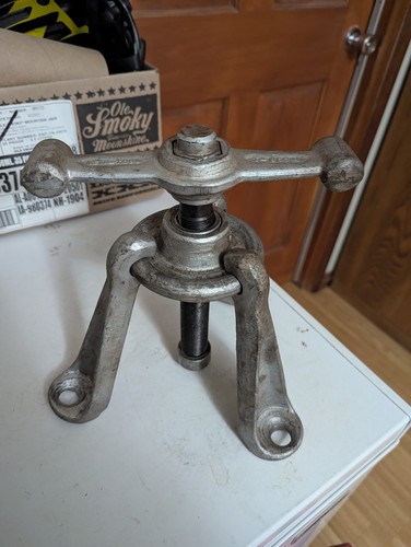 Ken Tool T-500-H Heavy Duty 3 Jaw Hub & Axel Puller With Knocker Handle