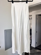 Abercrombie  Fitch New With Tags Cream Satin Midi Skirt- XS