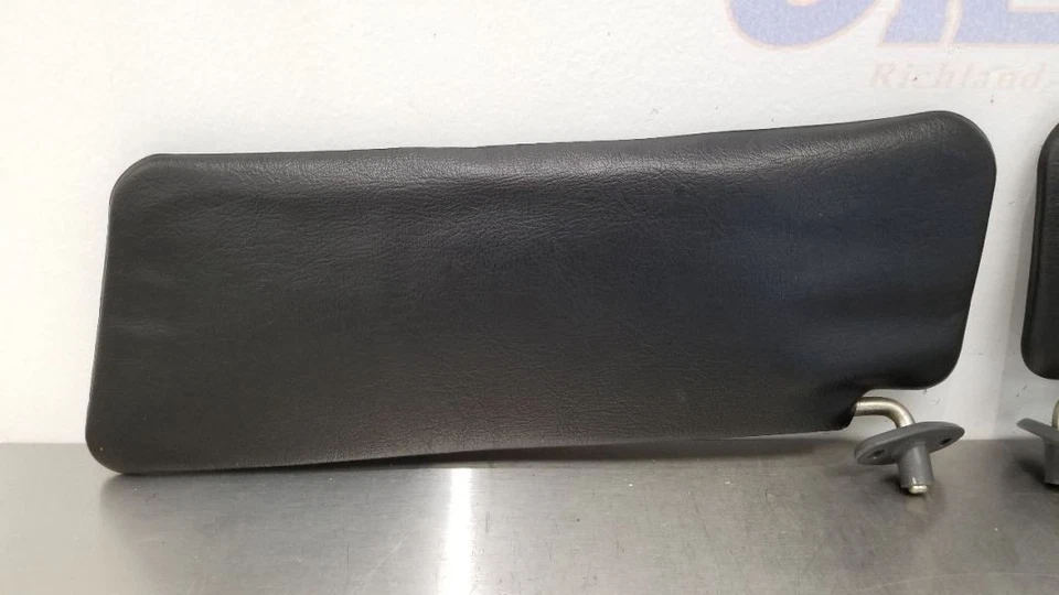 83 MAZDA RX-7 CONJUNTO PARASOL PAR NEGRO Foto 2 de 4