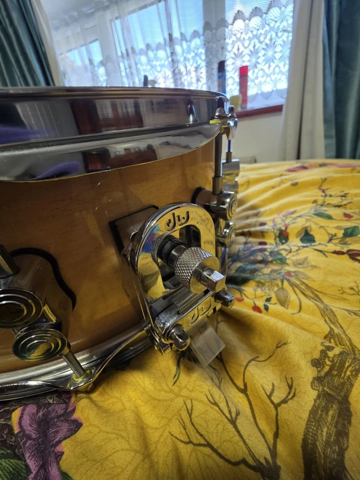 PDP by DW Concept Maple Snare Drum 14" x 5.5" with Mag Throw - Image 3 of 4