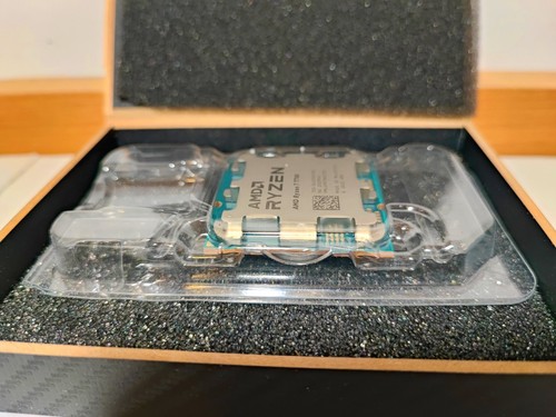 AMD Ryzen 7 7700 8 Core, 16 Thread 3.8Ghz So. AM5 Tray - no dissipatore - Photo 3/4