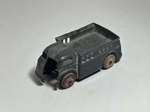 Vintage BARCLAY BEER TRUCK 1940s No. 376 DIE-CAST Car Collectible - Picture 4 of 6