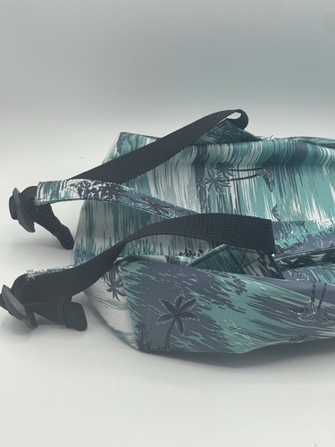 Neuer Dakine Cosmo 6,5 l Mini Rucksack - Blue Isle - Bild 7 von 12