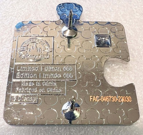 Pluto Puzzle Piece Character Connection Black & White DLR Disney Pin E10 - Picture 2 of 2