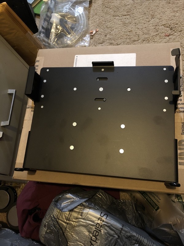 Lund Industries LMS-CF30 Laptop Computer Mounting Station