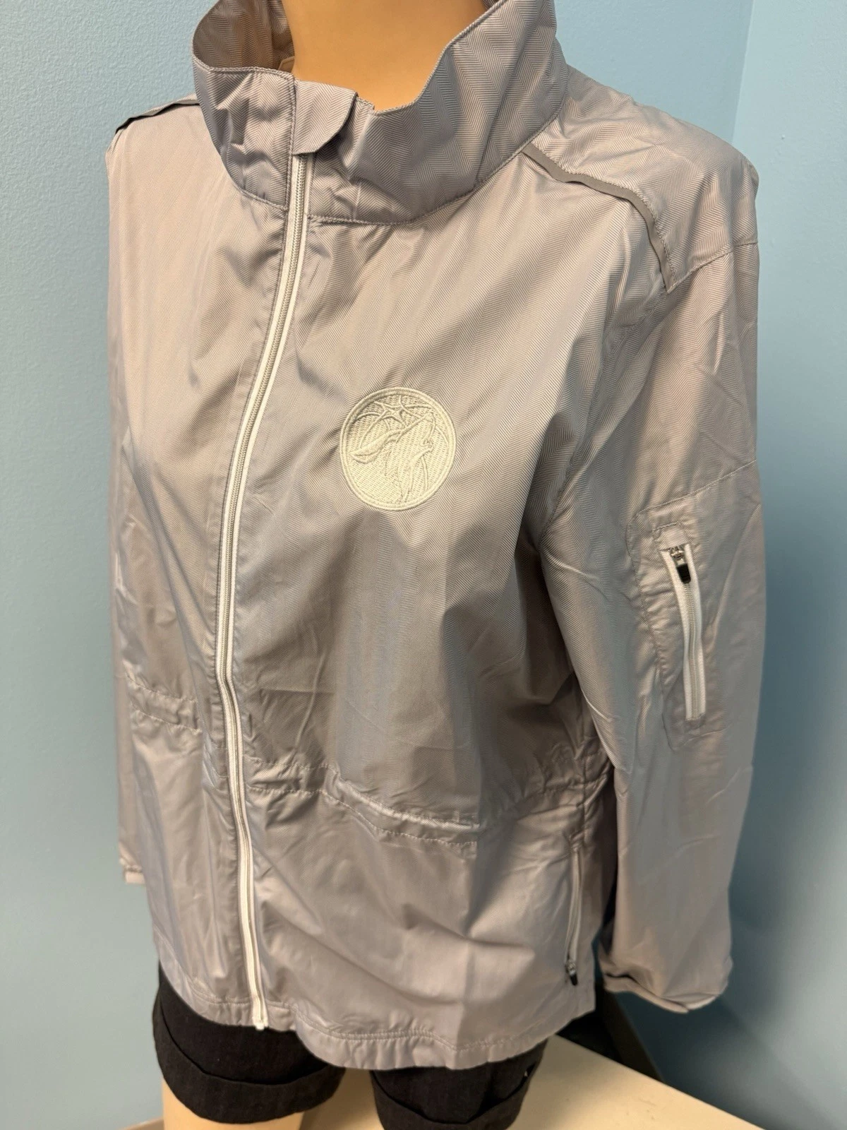 MN Timberwolves Lightweight Wind Jacket Size Medium NWT