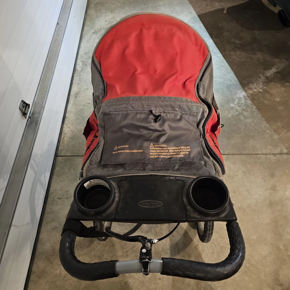 Cochecito Jogger Baby Trend Expedition Canopy Rojo Negro Gris Foto 4 de 4