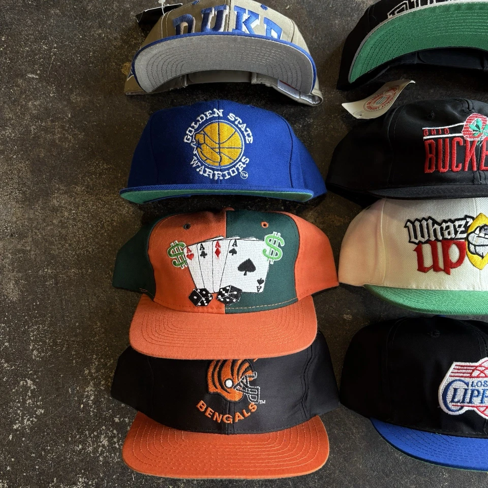 Lote De 12 Sombreros De Colección Años 90 Para Hombres Nuevos Con Etiquetas Deportes Snapback Sombreros NFL NBA MLB Revendedor Foto 4 de 4
