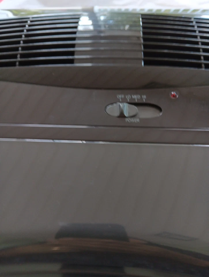 Ventilador Hunter apenas para uso doméstico deve ser removido com frequência e sujeira coletada - Imagem 2 de 4