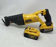 DEWALT DCS380 20V MAX VARIABLE SPEED RECIPROCATING SAW