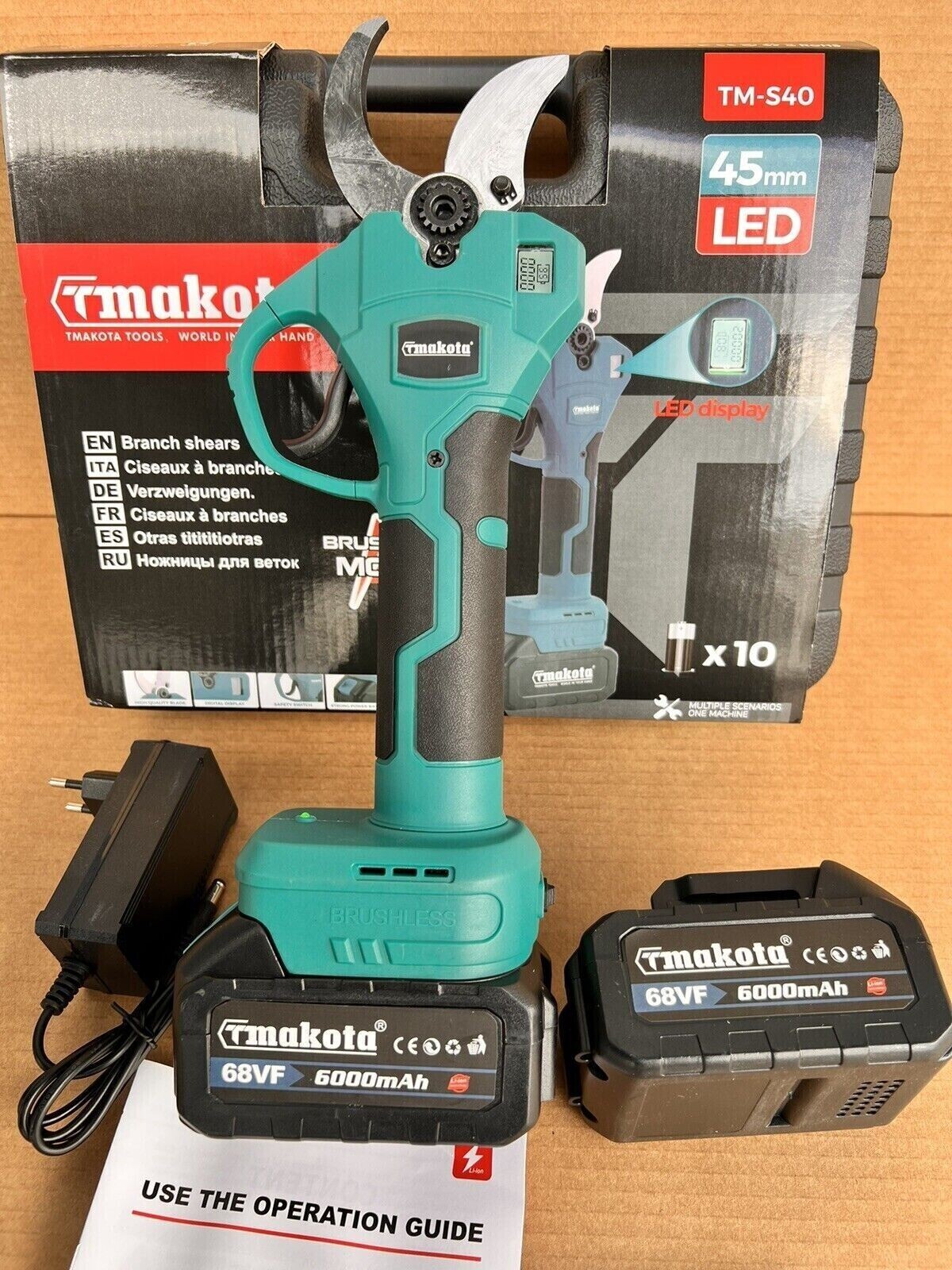 Forbice Cesoia Makota 35mm Batteria 26V 3.0AH - Offerta 2 Batterie