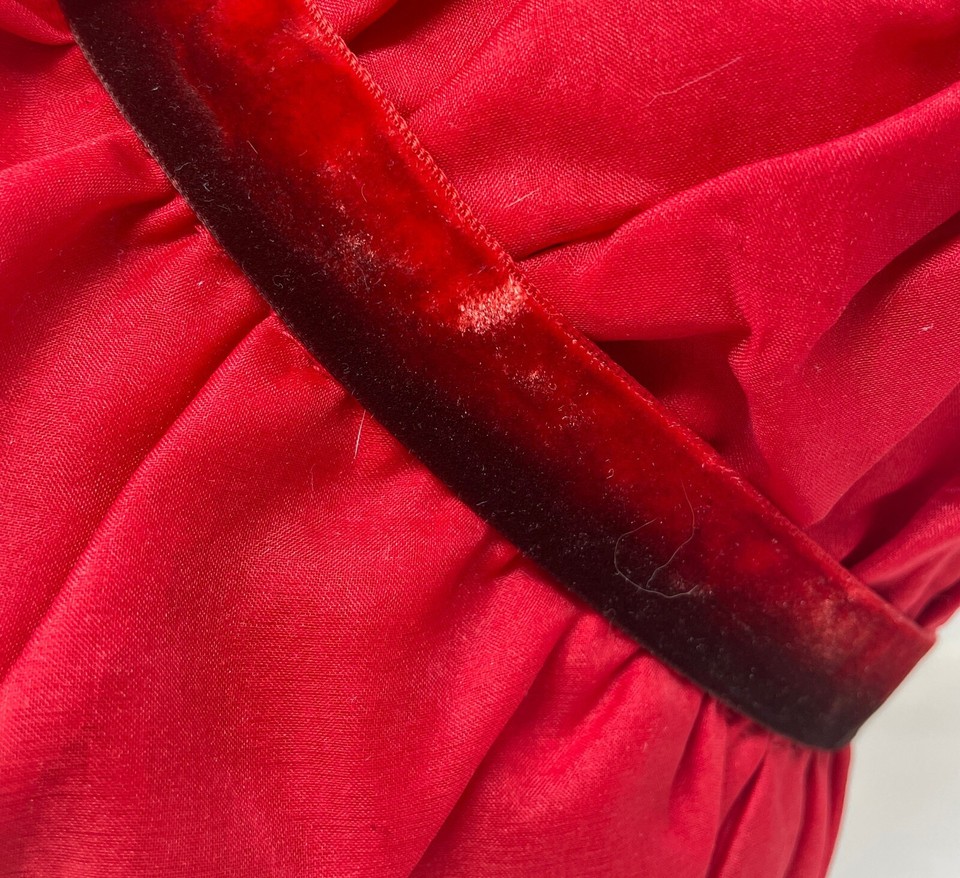 Vtg Red Bucket Hat Ruffled Velvet Strip Large Flowers Summer Cute Party