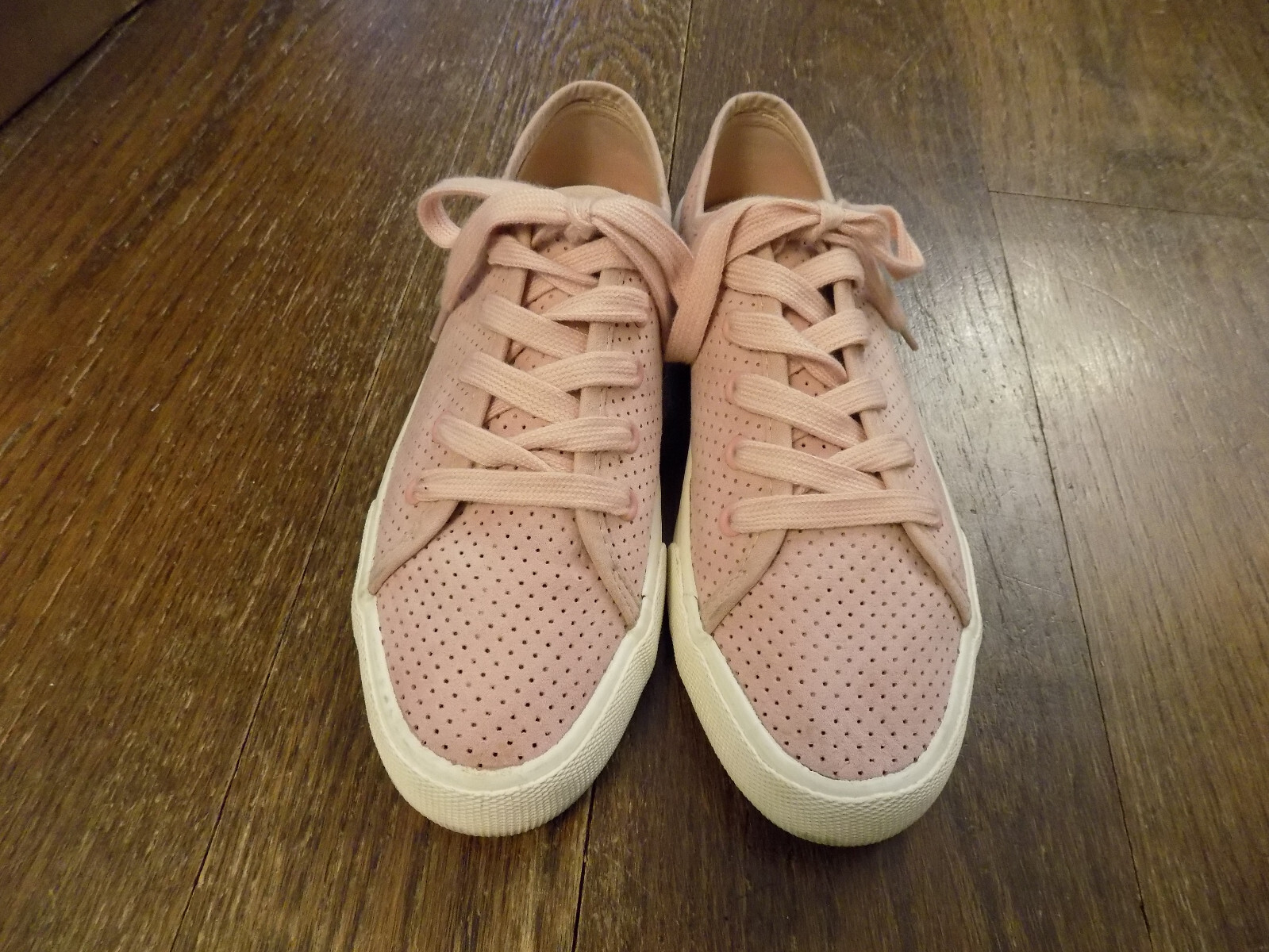 Universal Thread Perforated Sneakers Classic Lace… - image 2