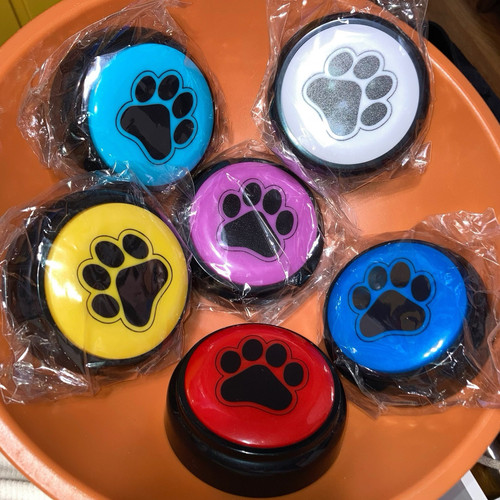 Six pack of Dog Training Recordable Push Buttons (batteries not included) - Picture 1 of 3