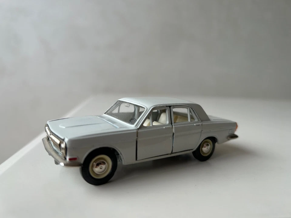 Volga Gaz 24 A14 1970 URSS 1:43 Foto 2 de 4