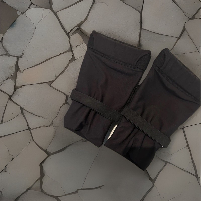 POC VPD 2.0 Men’s knee pads - size medium. Good condition.