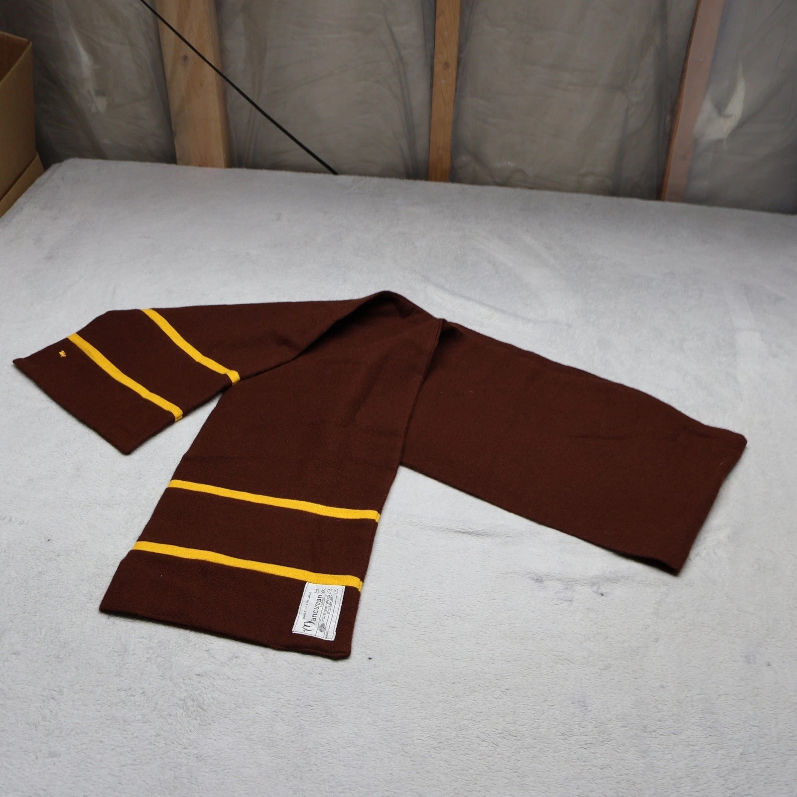 Mancunian Wool Scarf Unisex 9x68 Brown Striped Neck Warmer Winter Knit Preppy
Opens in a new window