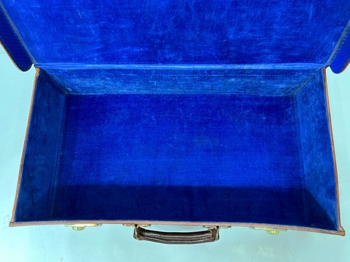 Beautiful vintage leather large size masonic case suitcase slight damage - Picture 12 of 17