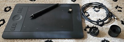 Wacom Intuos Pro Pen & Touch Table - Black