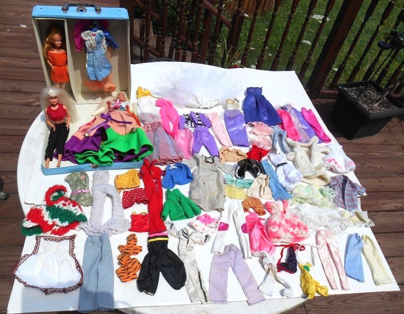 Vintage 1960s BARBIE Doll Case-Huge Clothes Lot Skipper Clothes Hangers Dolls