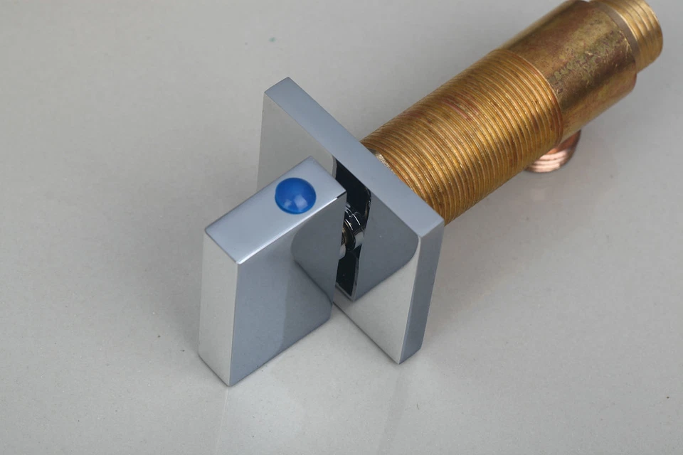 Bathroom Bathtub Basin Sink Mixer Tap 3PCS Chrome Spary Faucet Set Deck Mount - Image 4 of 4