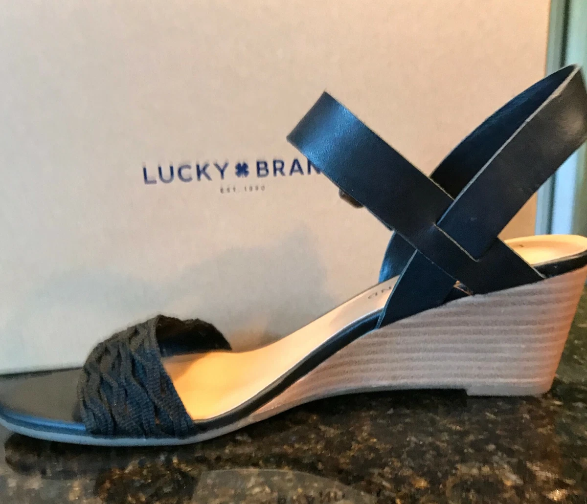 Lucky shop brand jaliena