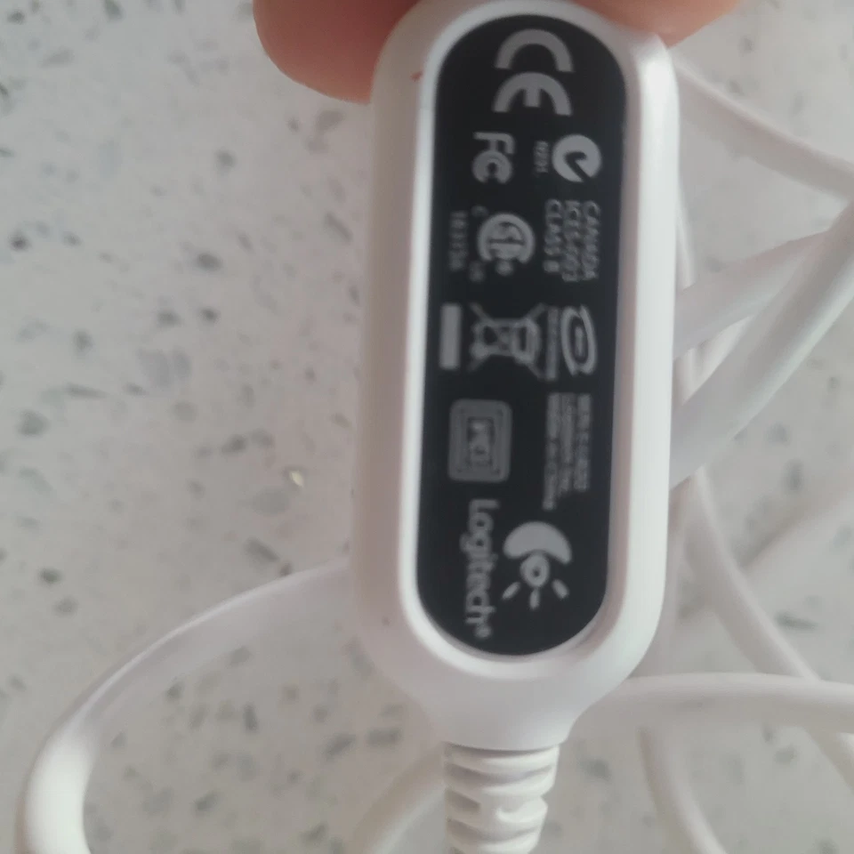 Konami Logitech Micrófono con Cable Modelo Nº E-UR-20 para Wii, Xbox 360, PS3 y PS2 Foto 3 de 4