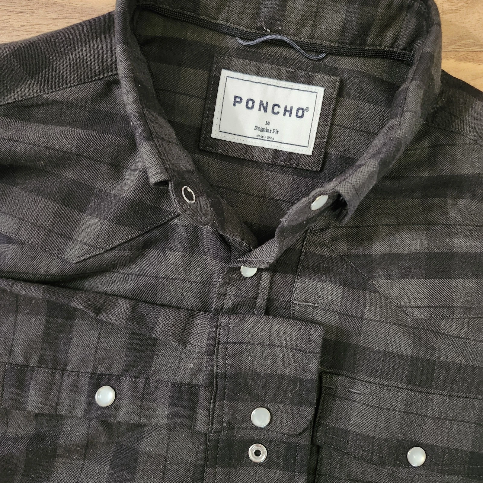 Poncho The North Rim Western Performance Flannel Long-Sleeve Button Up Medium
Opens in a new window