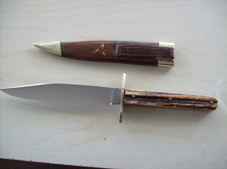 Vintage Antique Bowie Knife Joseph Rogers & Sons Circa 1682 1971 Nice Full Blade