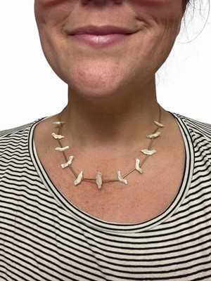 Vintage Native American Hand Carved Mother Of Pearl Birds Fetish Necklace 16in