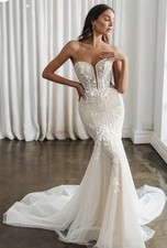 La Premiere wedding Gown
