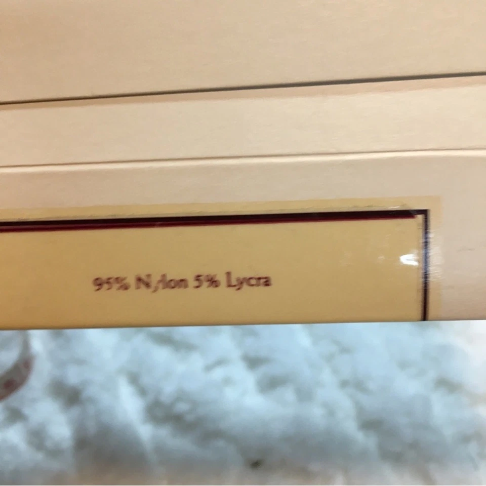 Victoria's Secret лайкры чистый чулки красный высокий золотой Crown этикетка винтажный - Изображение 4 из 4