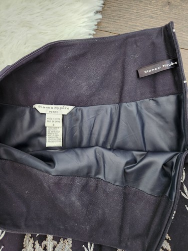 Falda Bianca Nygard Pequeña Mediana Línea A Completa Midi Lentejuelas Bordado Azul Marino - Imagen 7 de 10
