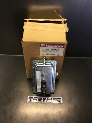 NEW, SERVICE FIRST, SWT00981, CONTROL SWITCH, PRESSURE CLOSE .06 WC, (24H-4)