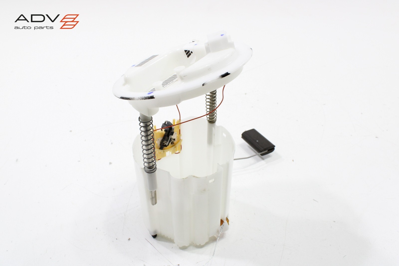 2017 - 2020 MASERATI LEVANTE FUEL GAS TANK RIGHT FUEL LEVEL GAUGE PUMP OEM