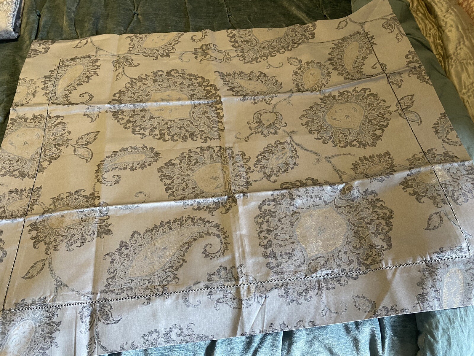 Picture 1 of 1