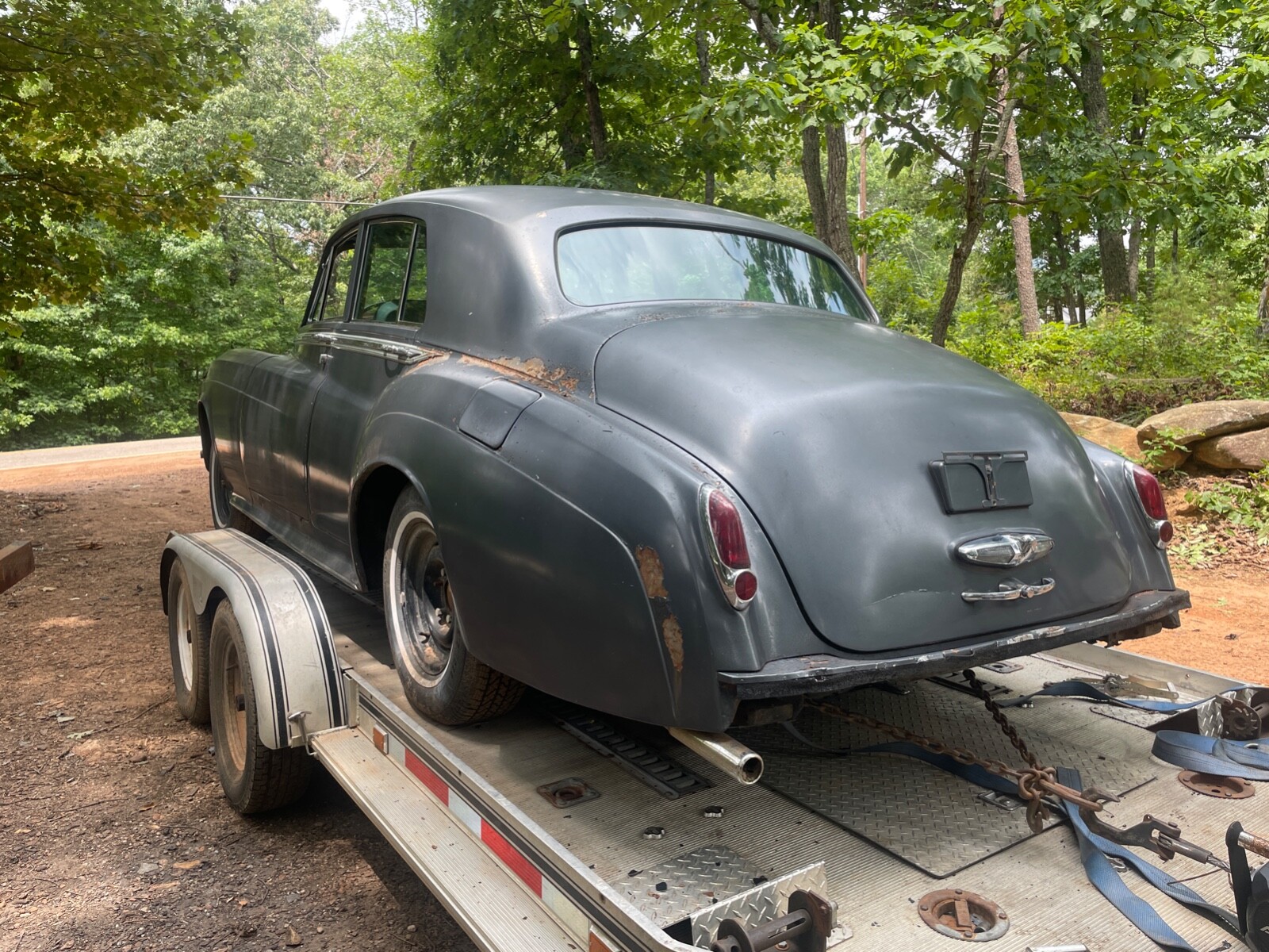 ROLLS ROYCE CLOUD BENTLEY VALANCE. WORLDS LARGEST USED 1946-1965 PARTS INVENTORY