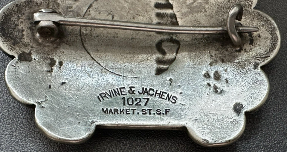 Insignia de empleado de ferrocarril municipal de San Francisco CABLE VAGÓN fabricante de San Francisco I&J Foto 2 de 3