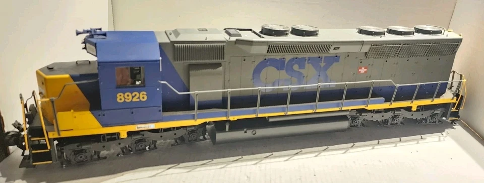 Aristo-Craft G Scale SD45 Diesel Locomotive CSX #8926 DCC Ready - Image 2 of 4