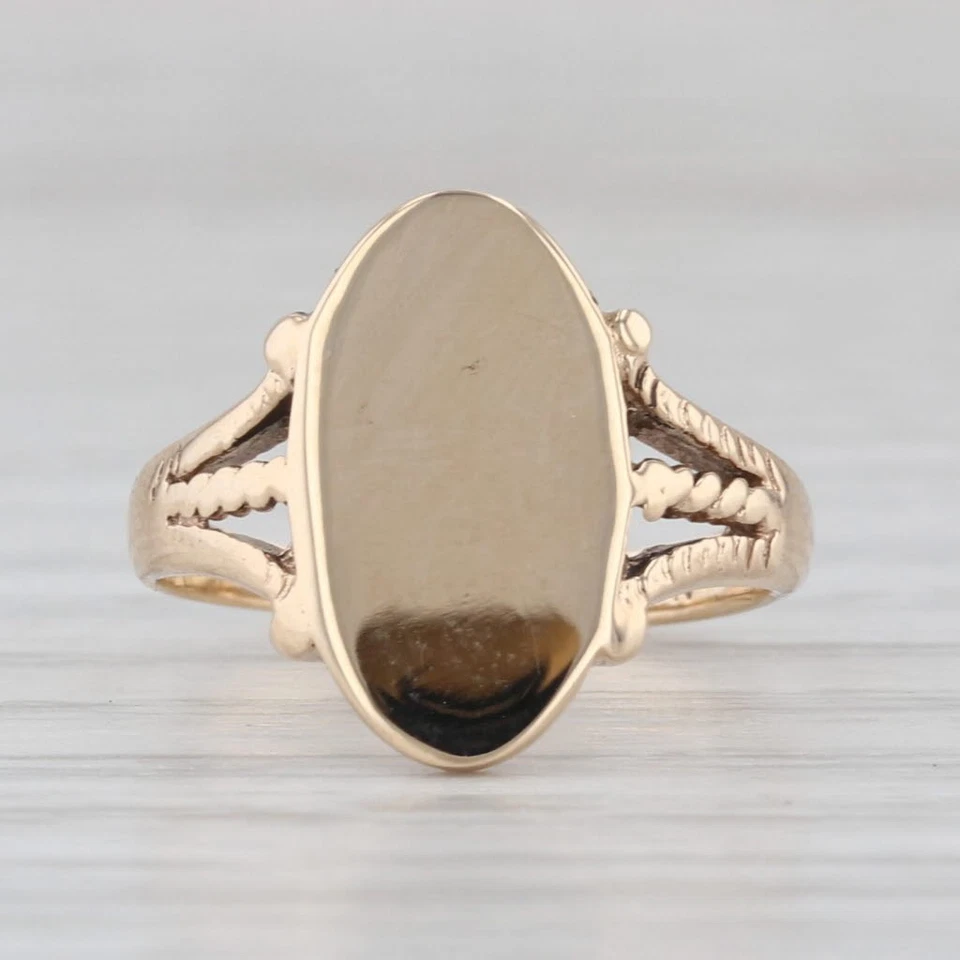 Engravable Vintage Signet Ring 10k Yellow Gold Size 4 - Image 2 of 4