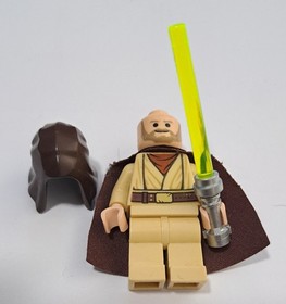 LEGO Star Wars Qui-Gon Jinn 7665 Light Flesh Jedi Knight Minifigure!