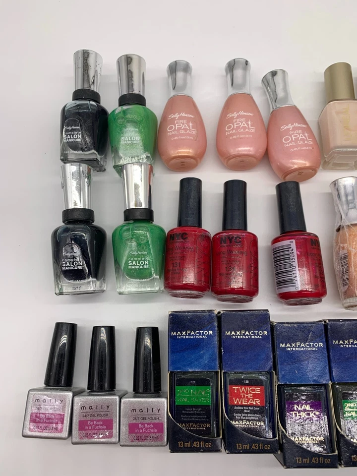 lot of nail polish - MaxFactor/Loreal/Mally and more... Foto 4 de 4