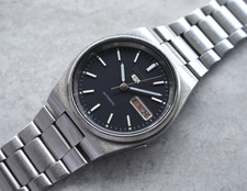 October 1995 Seiko 5 7009 3130 Automatic Blue Dial Men’s Bracelet Watch