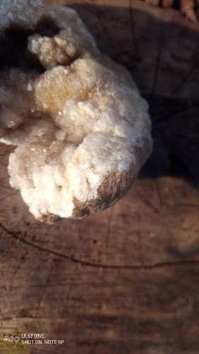 Beautiful , Geode Agatized Tan Druzy Crystal - Picture 7 of 8