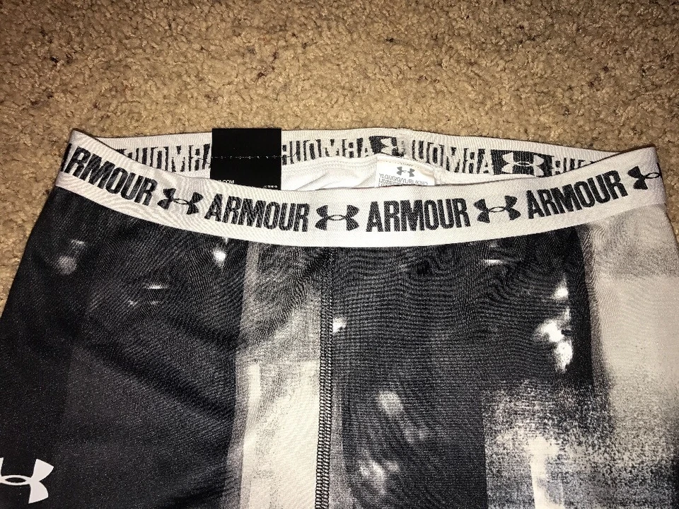 Under Armour Equipo de Calor Ajustado Juvenil Capri Talla Grande, Gris/Negro Compresión Nuevo Foto 2 de 4