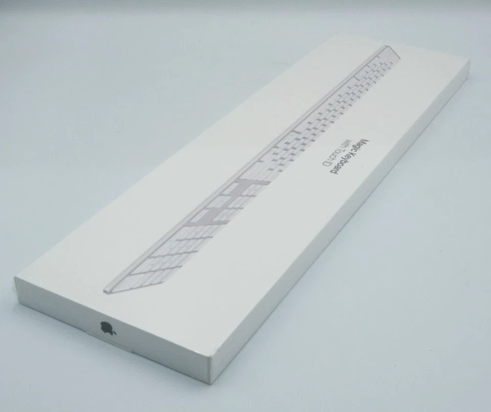 Apple Magic Keyboard with Touch ID A2520 MK2C3LL/A - Image 3 of 3