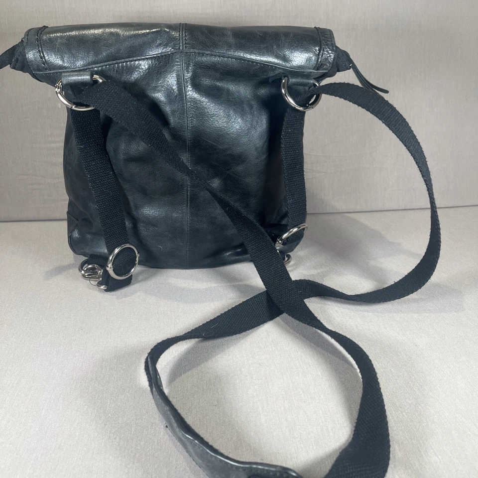 The Sak Cuero Mochila Monedero Bandolera Convertible Negro Foto 4 de 4