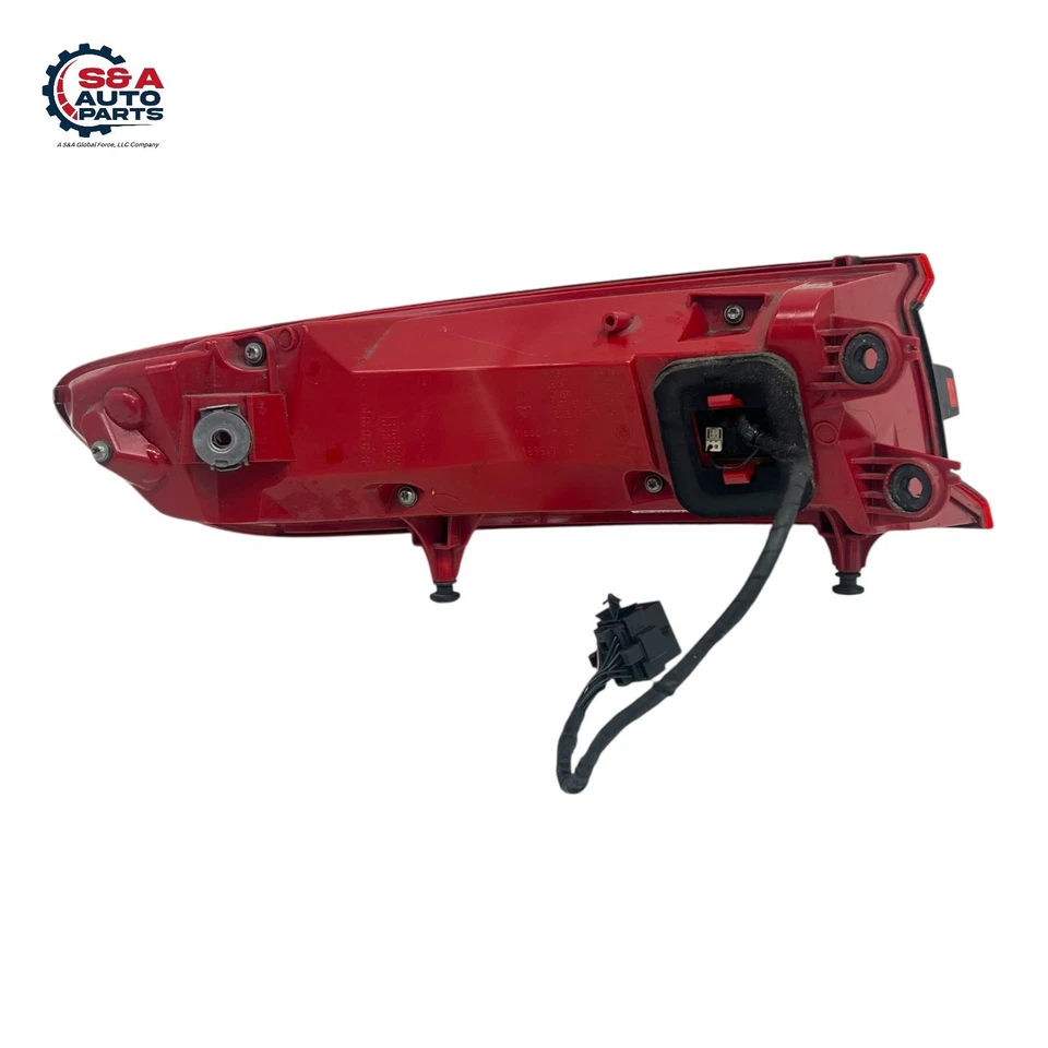 2015-2018 PORSCHE MACAN Right TAIL Light LAMP OEM - Image 4 of 4
